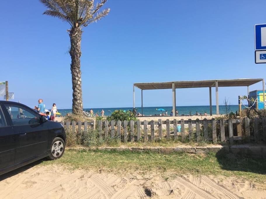 إل برات ذي يوبريغات Exclusive House Close To Airport المظهر الخارجي الصورة