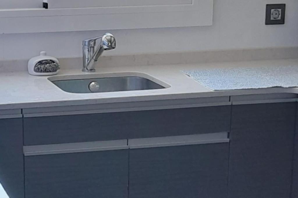 إل برات ذي يوبريغات Exclusive House Close To Airport المظهر الخارجي الصورة