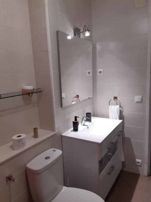 إل برات ذي يوبريغات Exclusive House Close To Airport المظهر الخارجي الصورة